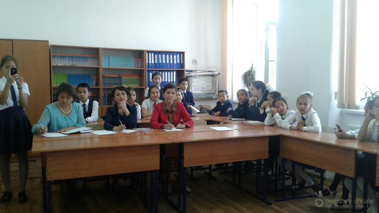 Тілге кұрмет - елге кұрмет!