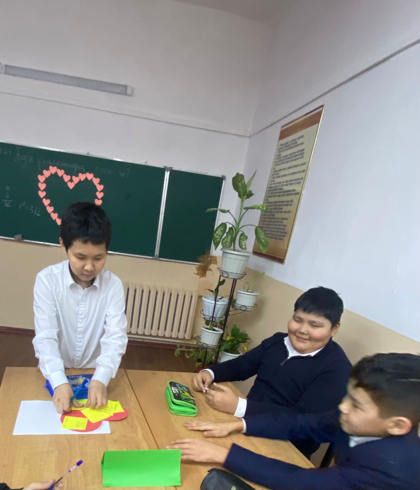 Лицейіміздің 6 "А" сыныбымен "Бізге ұйымшылдық қажет пе?" тақырыбында тарих пәнінің мұғалімі А.Жумабекова танымдық сабақ өткізді.