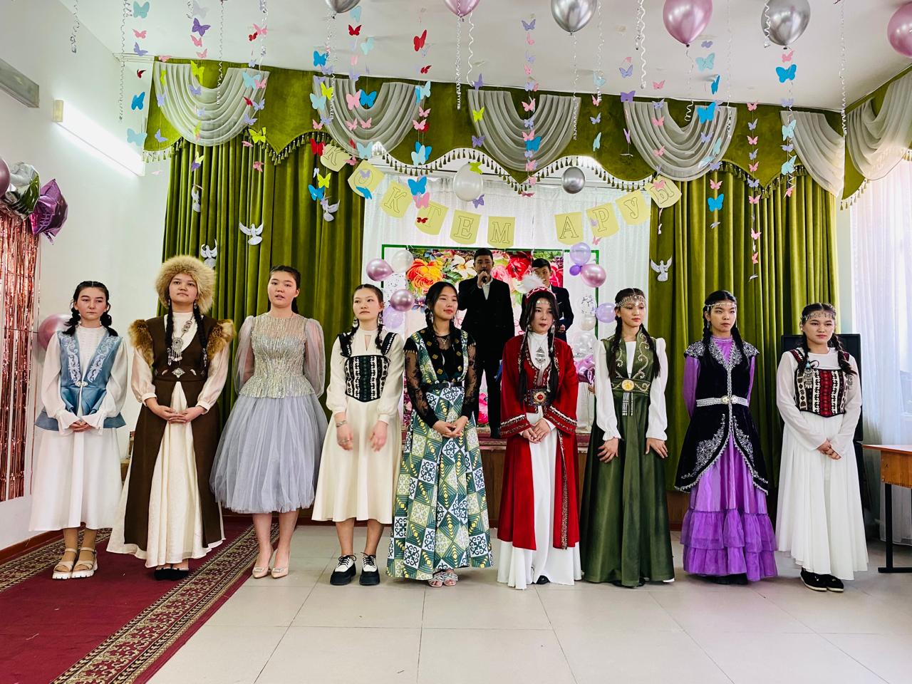 "Қыз ұлт болашағы" тақырыбында көктем аруы байқауы өткізілді.