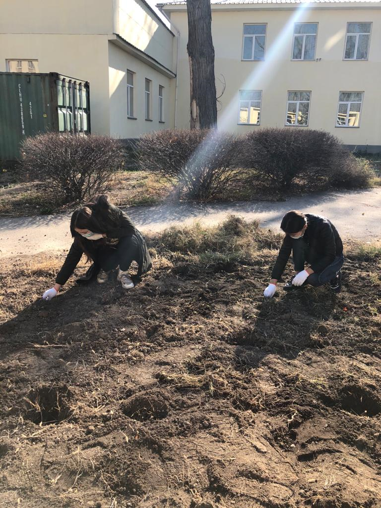 "Отанымның қызғалдағы" атты аудандық іс-шаралар аясында өткізілген шараға лицейіміздің оқушылары белсене қққатысты.
