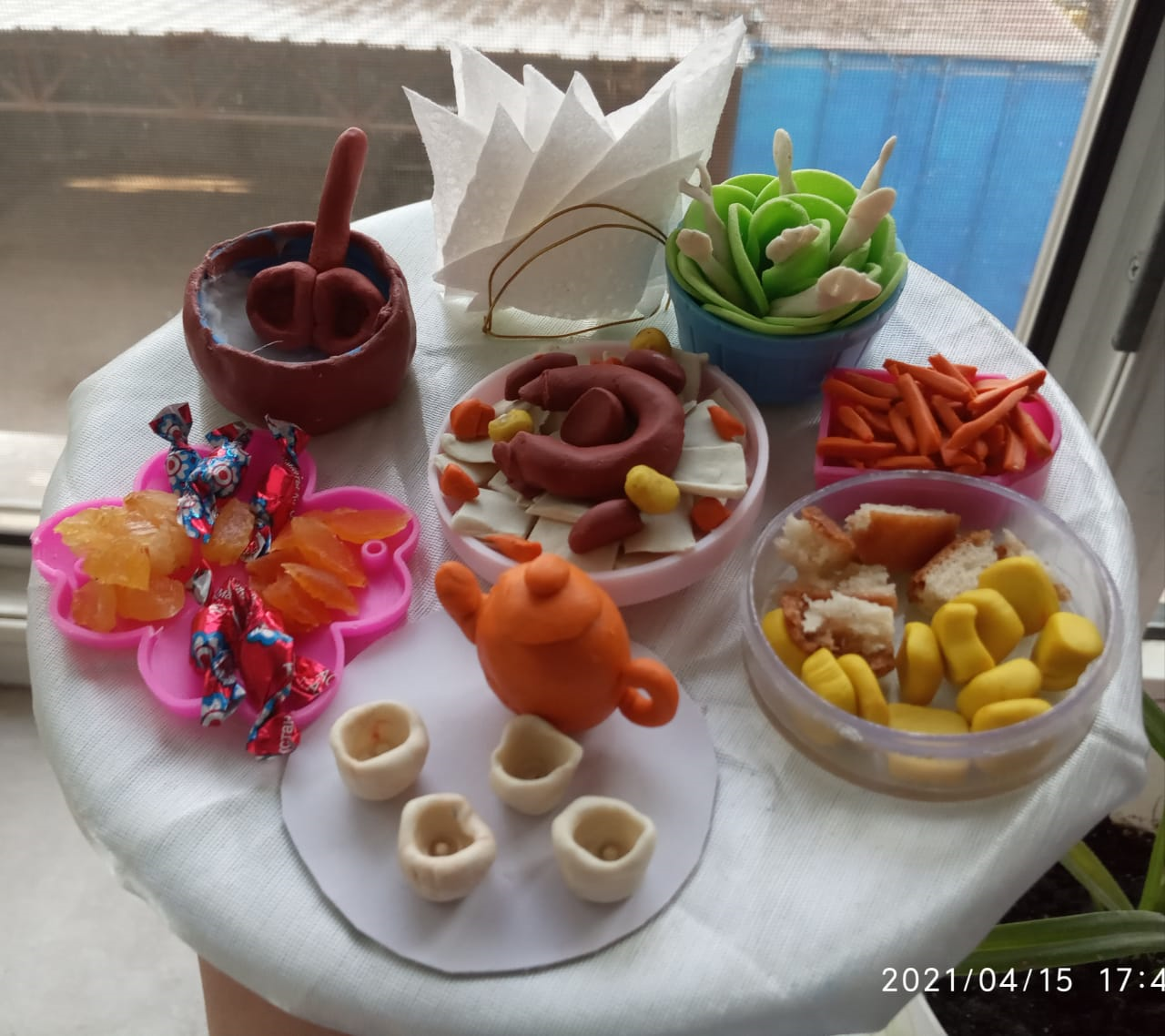 Көркем еңбек пәнінен 5-6 сынып оқушыларының шығармашылық жұмыстары.