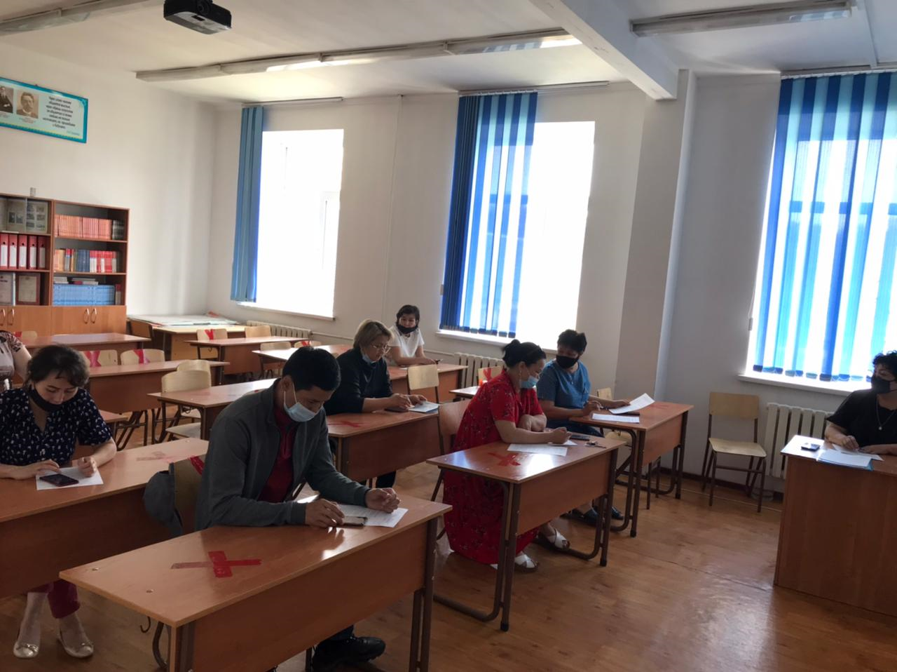 20.05.2021 жылы 9-11 сыныптың сынып жетекшілеріне мемлекеттік эмтихан жөнінде жиналыс өтті.